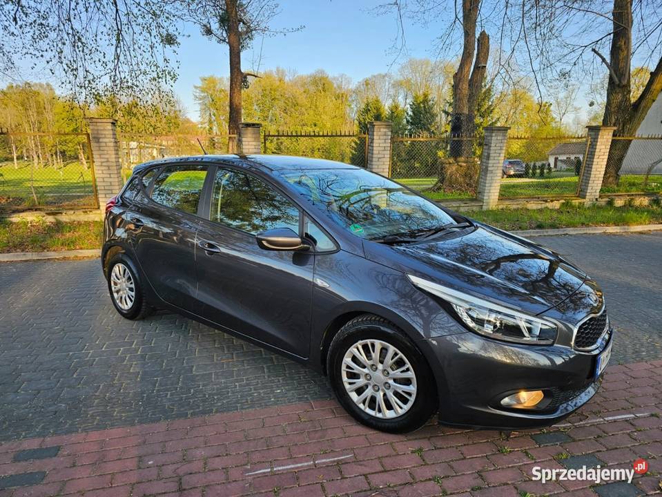 Świeżo sprowadzona Kia ceed 14 CRDi 2013 VAT marża Cee'd Krasnobród