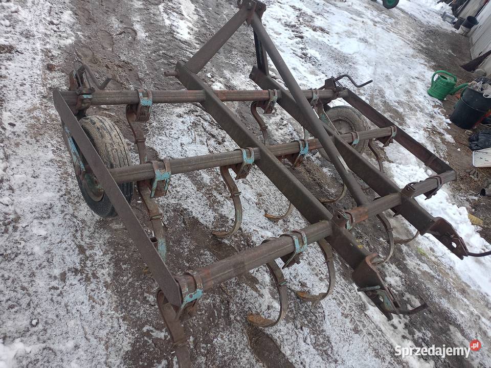 Kultywator oryginalny ciągnikowy Gwizdów
