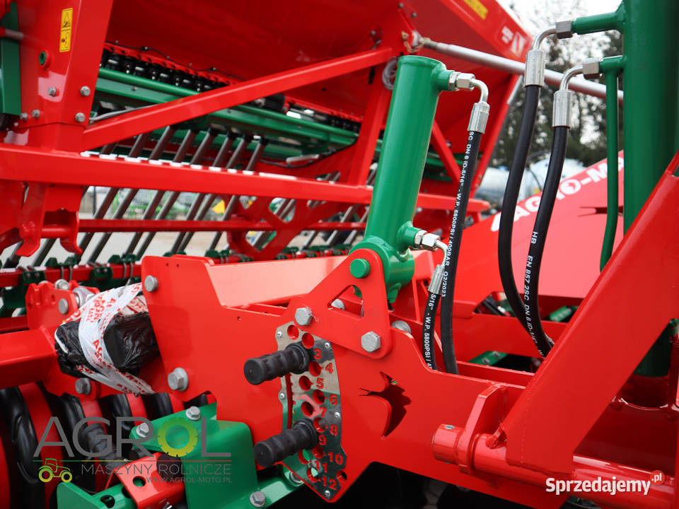 Siewnik zestaw nabudowany SN301 Agro masz brona Wróblewo