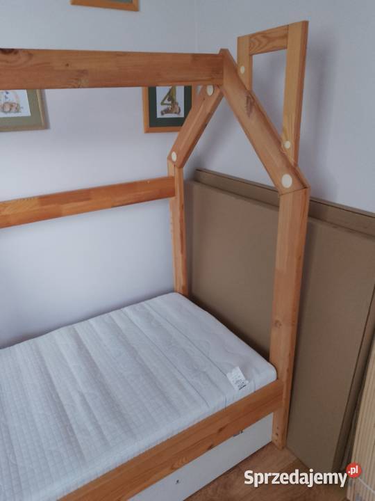 Zestaw Łóżko domek Pinio 160x70 materac hevea śląskie