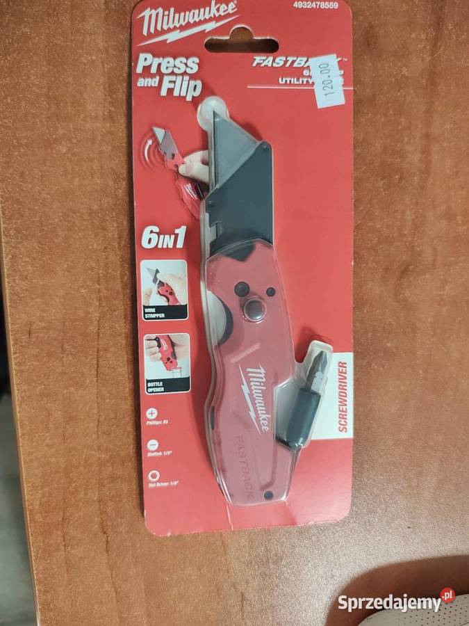 Nóż wysuwany z ostrzem