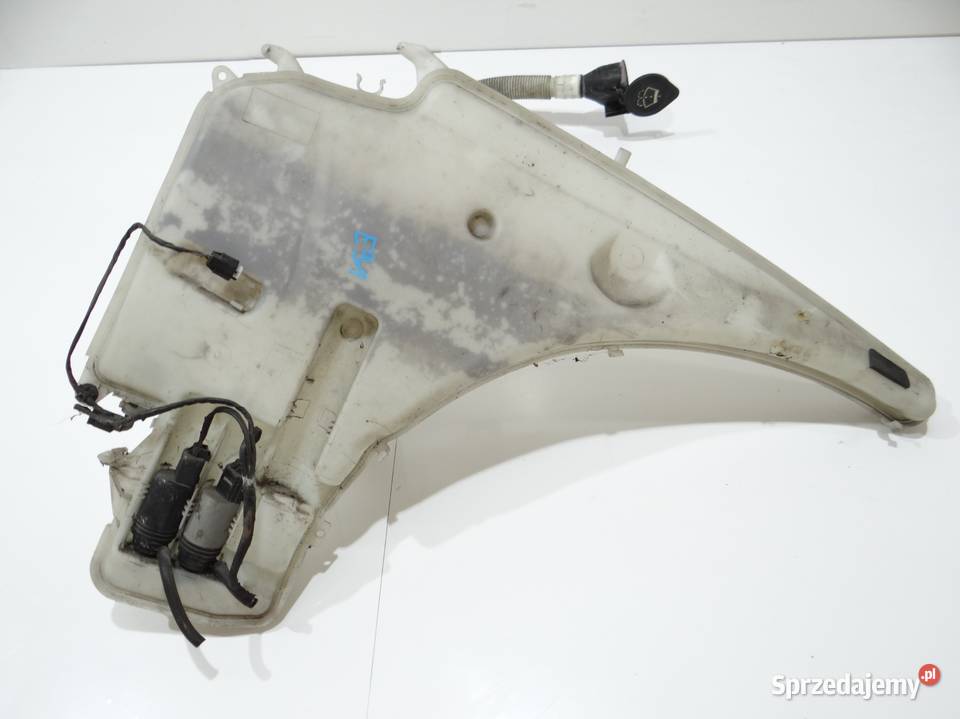 ZBIORNIK PŁYNU DO SPRYSKIWACZY BMW E91 7124231 osobowe Strzyżewice sprzedam