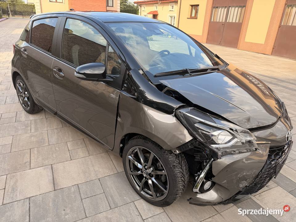 Toyota Yaris III 15 Selection 2019r 44163 Yaris Marki
