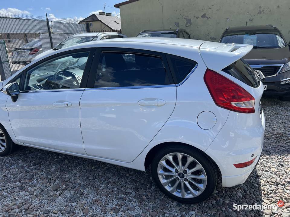 Ford fiesta sprowadzony zarejestrowany ESP Mława sprzedam