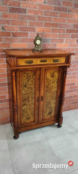 Piękna bieliźniarka eklektyczna antyk Łagów