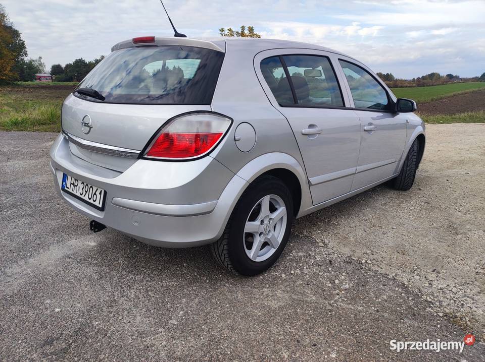 Sprzedam Opel Astra 16 benzyna nieuszkodzony Samochody osobowe Hrubieszów
