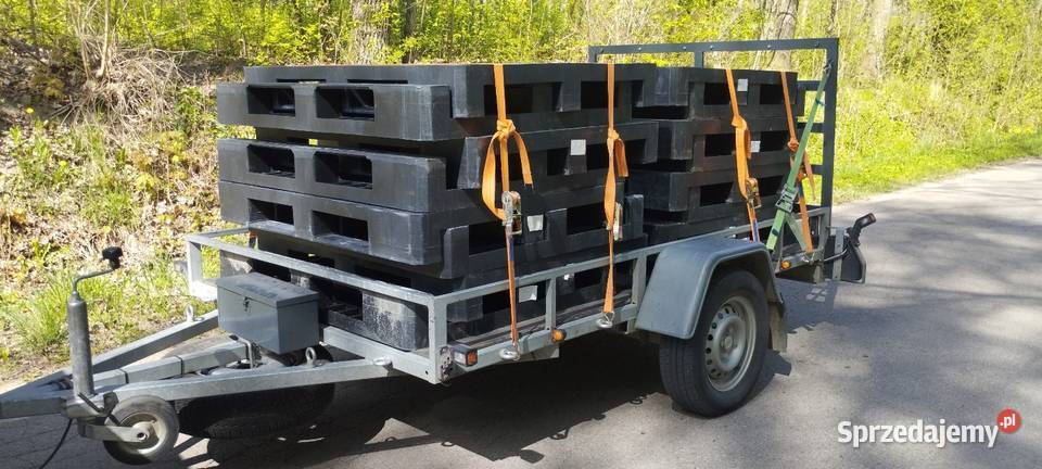 Palety plastikowe pełne 120x100