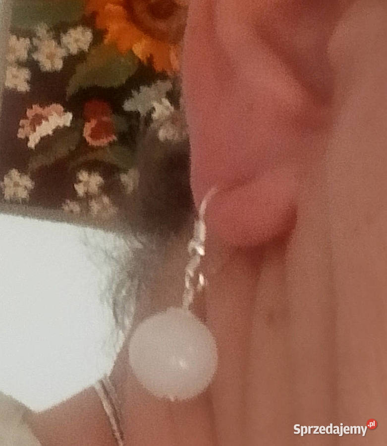 kolczyki srebrne z białym jadeitem Kolczyki Suwałki