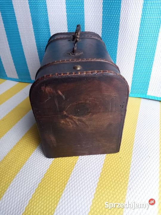 Kuferek sprzedam Borówno