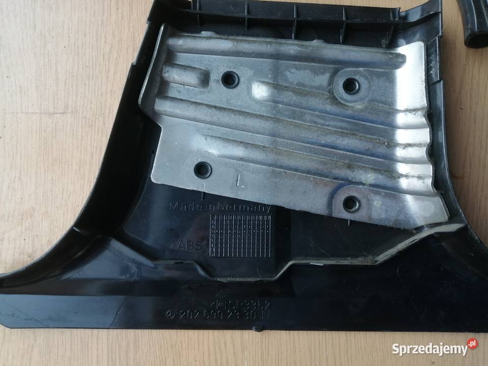 Osłony plastikowe na słupki B Mercedes w202 osobowe Kosarzew-Stróża sprzedam