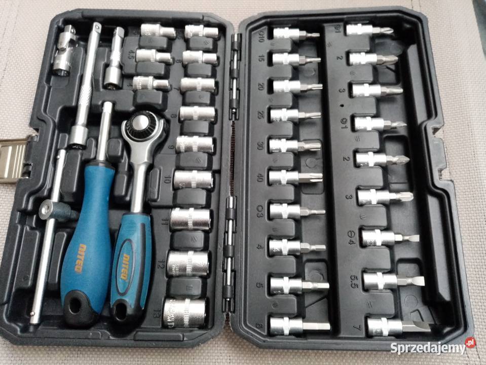 Zestaw kluczy nasadek bitów grzechotka Wieliczka