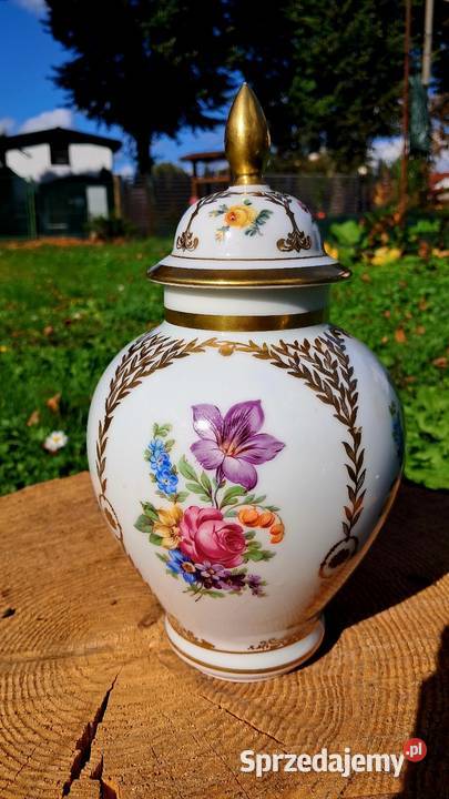 Przedwojenna Porcelanowa Amfora Wazon z Pokrywą Świecie sprzedam