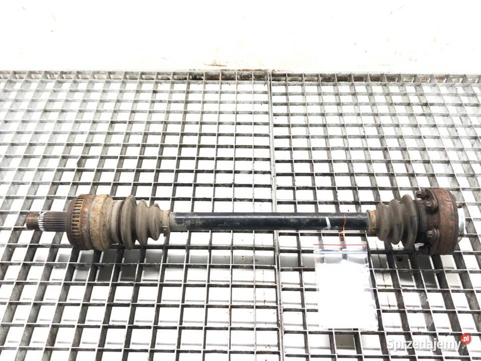 PÓŁOŚ PRAWY TYŁ BMW E87 7523959 16 122 Hatchback Półosie