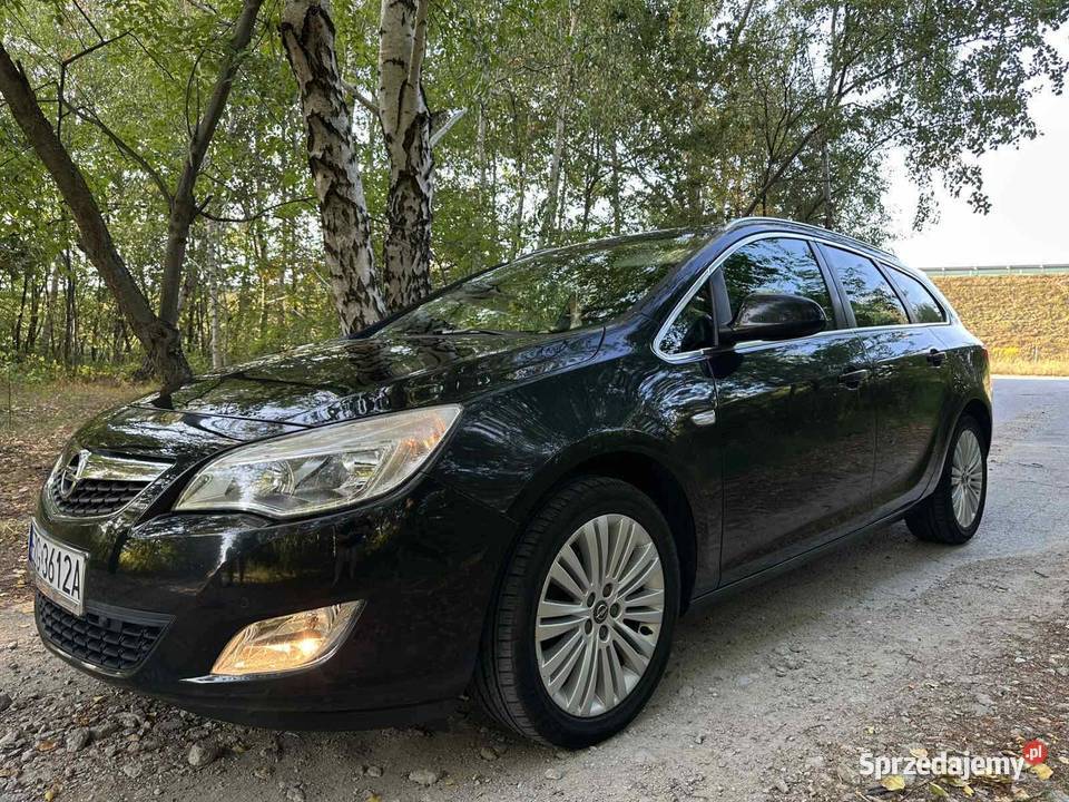 Opel Astra J Głowno