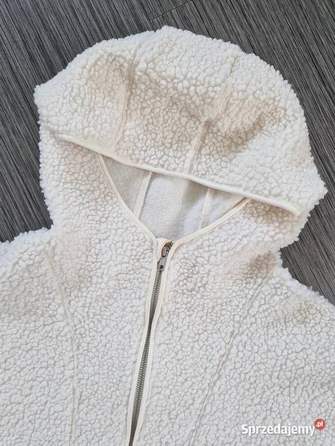 Ciepła bluza z kapturem