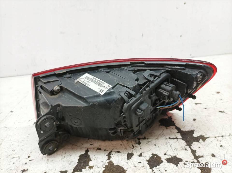LAMPA TYŁ LEWA EU SEDAN 8V5945069 Audi A3 III