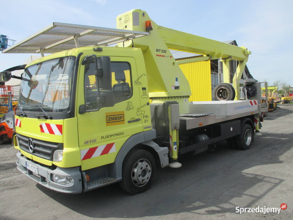 Podnośnik koszowy Wumag WT230 na samochodzie Dźwigi, podnośniki