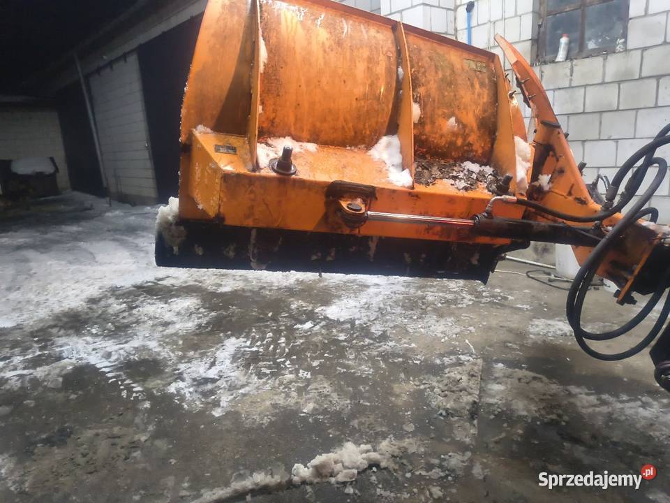 Pług do śniegu odśniżania strzałka Pronar PU 210