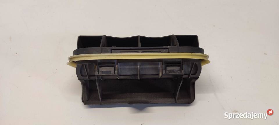 MERCEDES GLC W253 X253 KRATKA BAGAŻNIKA PRAWA