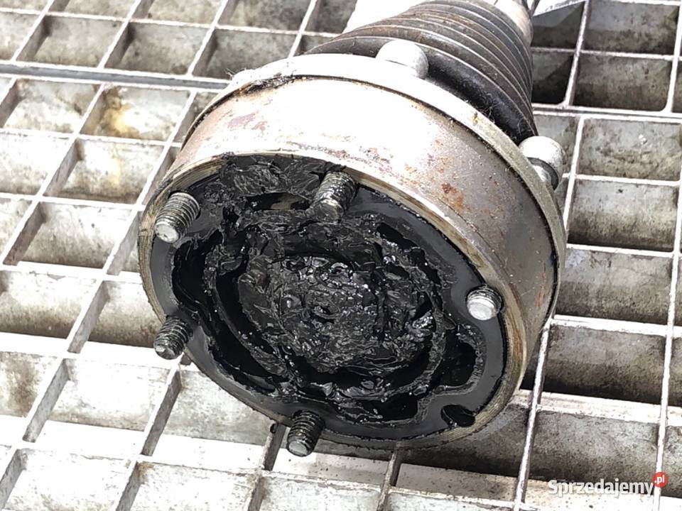 PÓŁOŚ LEWY PRZÓD VW GOLF VIII 15 131 PRZEGUB osobowe