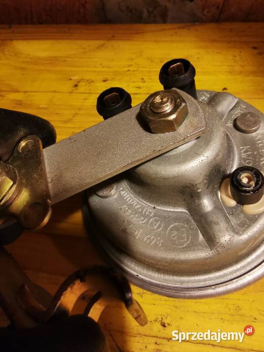 Sygnał trąbka vw Passat b5 722367 osobowe Tarnów