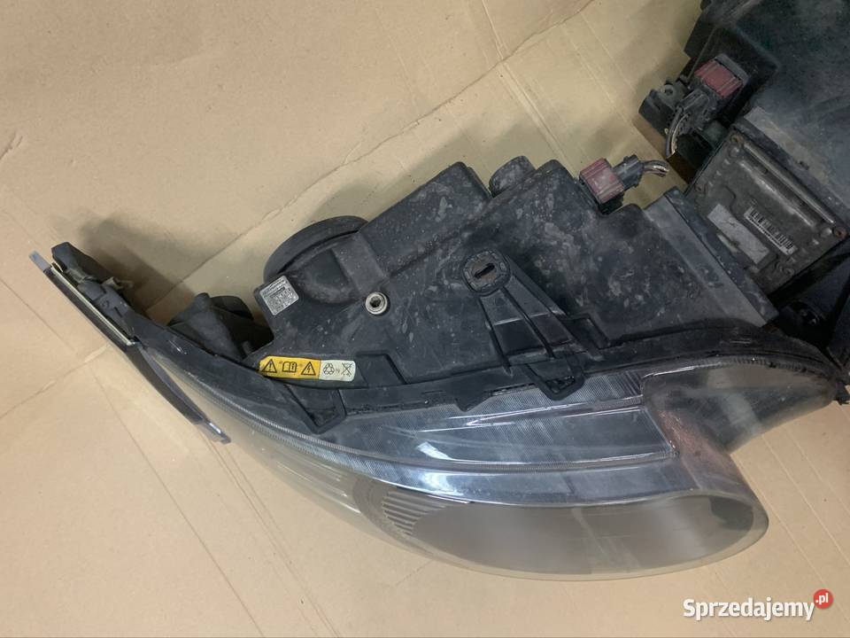 Reflektor lampa przód lewa prawa Saab 95 95 Rok produkcji 2008 Szczecin