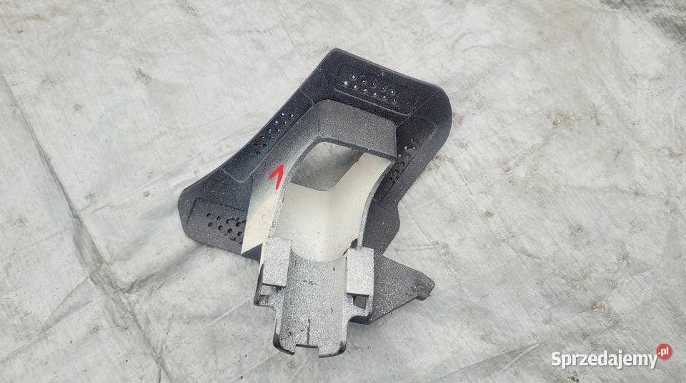 MOCOWANIE SPRYSKIWACZA LEWE BMW 1 F20 F21 Ruda Śląska