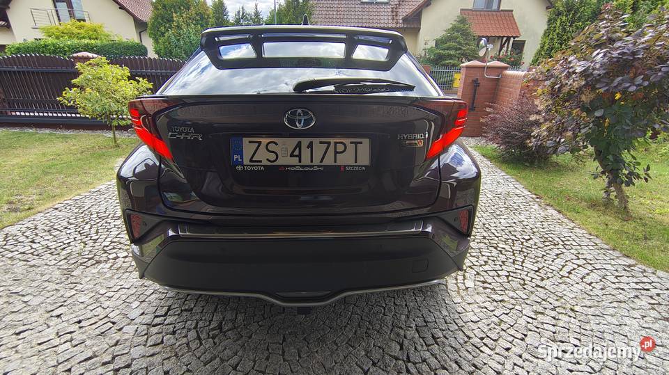 Pierwszy właściciel Toyotę CHR HSD 18 HYBRID 122 automatyczna Szczecin