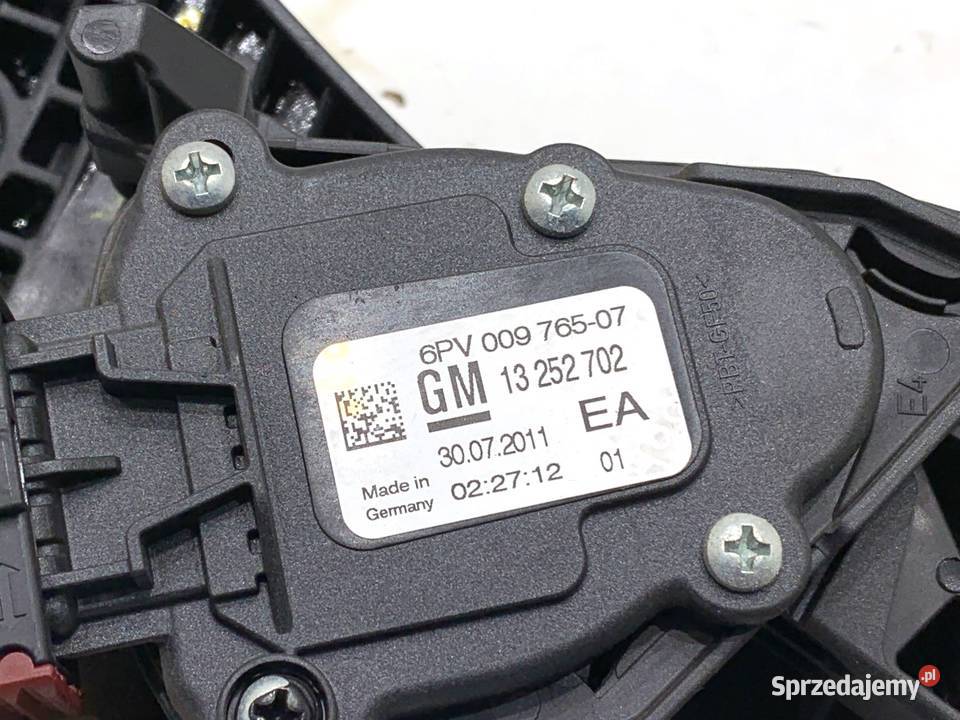 PEDAŁY MANUAL OPEL ASTRA J 13252702 16 180 osobowe
