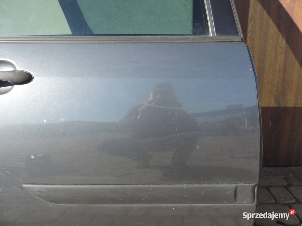 DRZWI PRAWY TYŁ FORD FOCUS MK1 KOMBI KOLOR K1 osobowe Nowy Sącz sprzedam