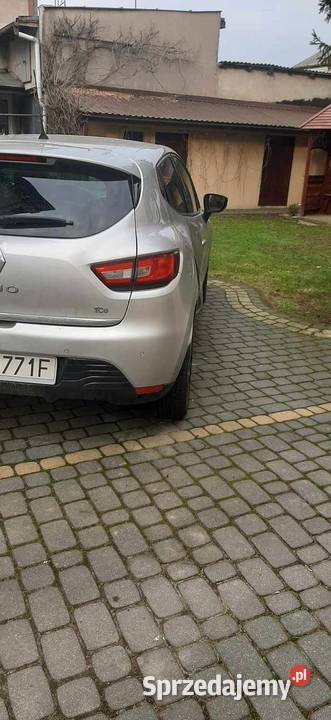 Renault Clio 09 IV 2015 Benzyna Rok produkcji 2015