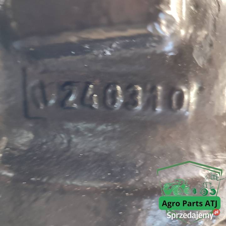 Zwolnica Zwrotnica Piasta Półoś V36698600 Valtra