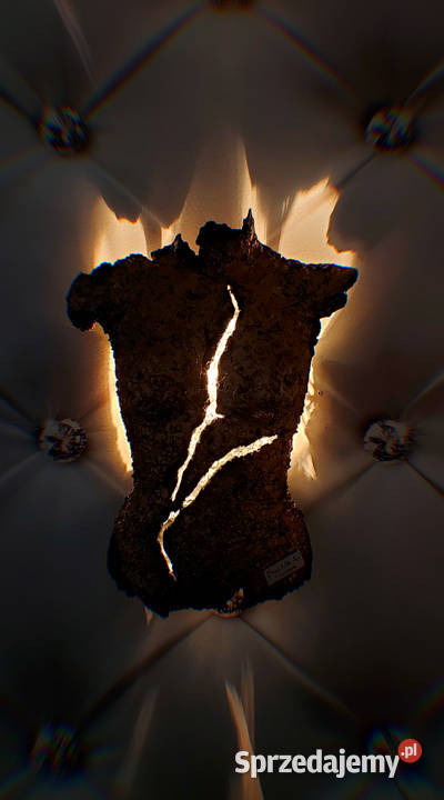 Złoty kinkiet damski rzeźba lampa sztuka Piła