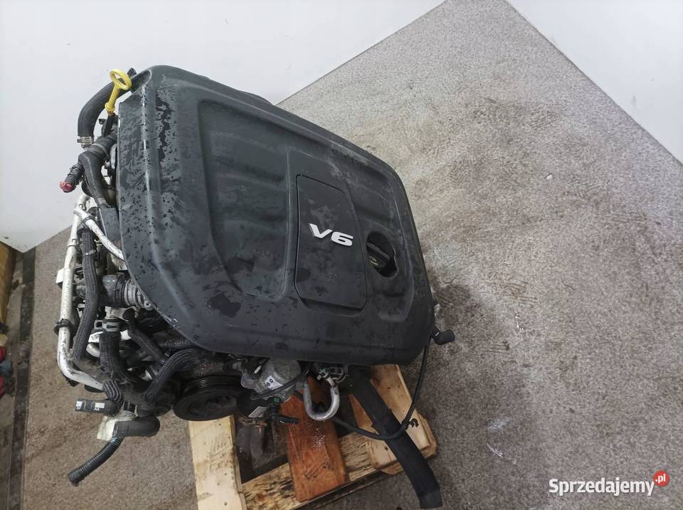 SILNIK KOMPLETNY BENZYNA P68233205AC 36 osobowe Silniki kompletne świętokrzyskie