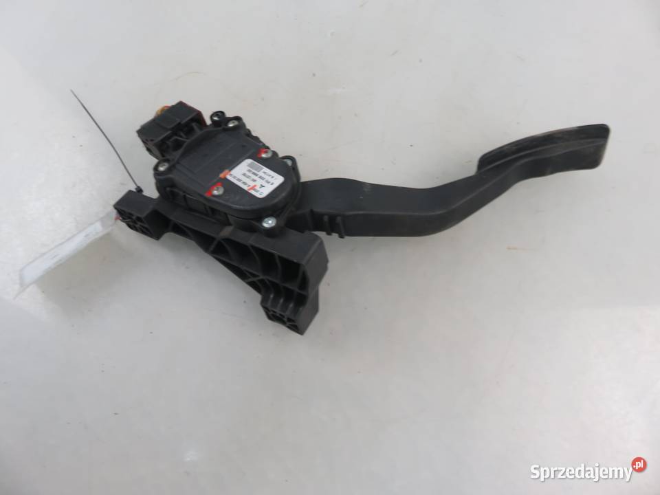 POTENCJOMETR GAZU MITSUBISHI COLT VI 11