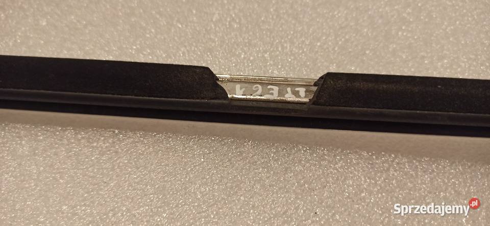 Listwa drzwi szyby Bmw e61 tył zewnętrzna Lewa osobowe podkarpackie Dębica