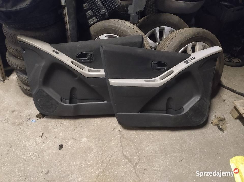 Boczek Drzwi Przód Toyota Yaris II 5 D Wysyłka Tapicerki samochodowe Elbląg