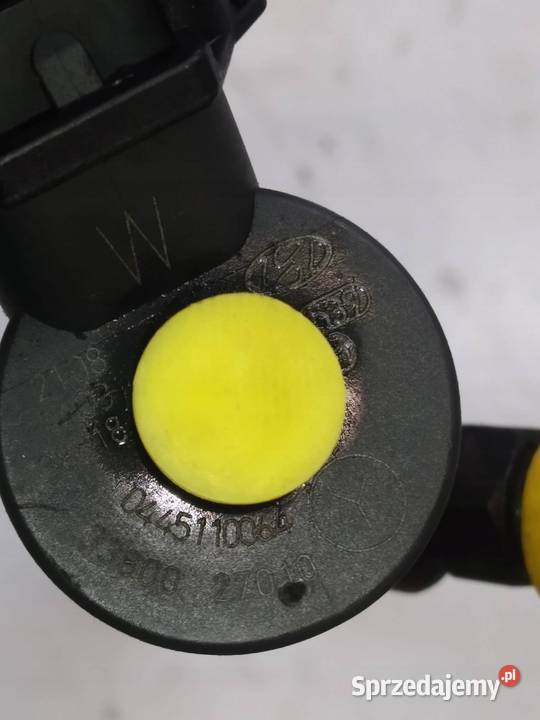 WTRYSKIWACZ 0445110064 15 CRDI Hyundai Matrix I