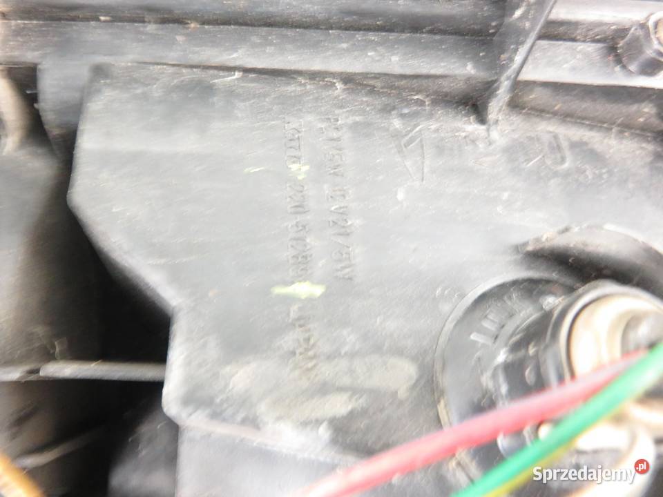 LAMPA PRAWA TYLNA DAIHATSU CUORE III 22051289