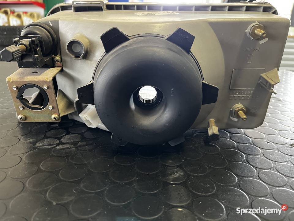 Reflektor przedni prawy PSA i Fiat 19942002 Zgorzelec