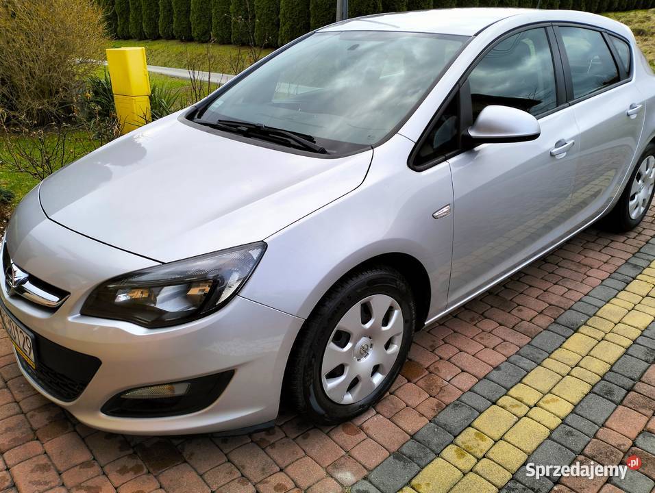 Opel Astra J