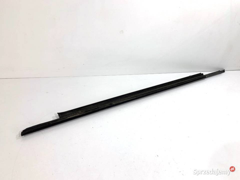 LISTWA ZGARNIAJĄCA PRZÓD PRAWY AUDI A7 4G