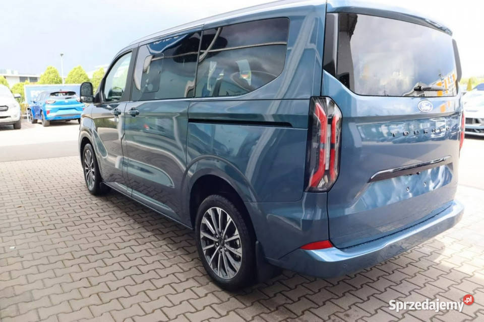 Ford Tourneo Custom Titanium 170 Matrix LED Hak autoalarm