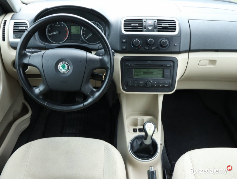 Skoda Fabia 14 16V mazowieckie Piaseczno