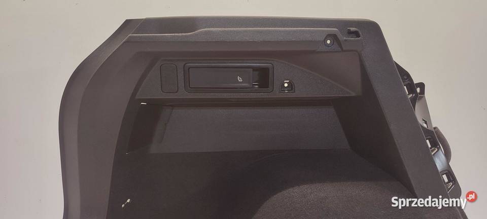 VW TIGUAN II BOCZEK BAGAŻNIKA LEWY 5NA867427 Tapicerki samochodowe