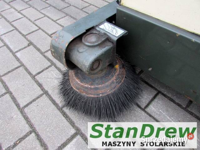 SAMOJEZDNA ZAMIATARKA DO BETONU KOSTKI WAYNE Mojusz