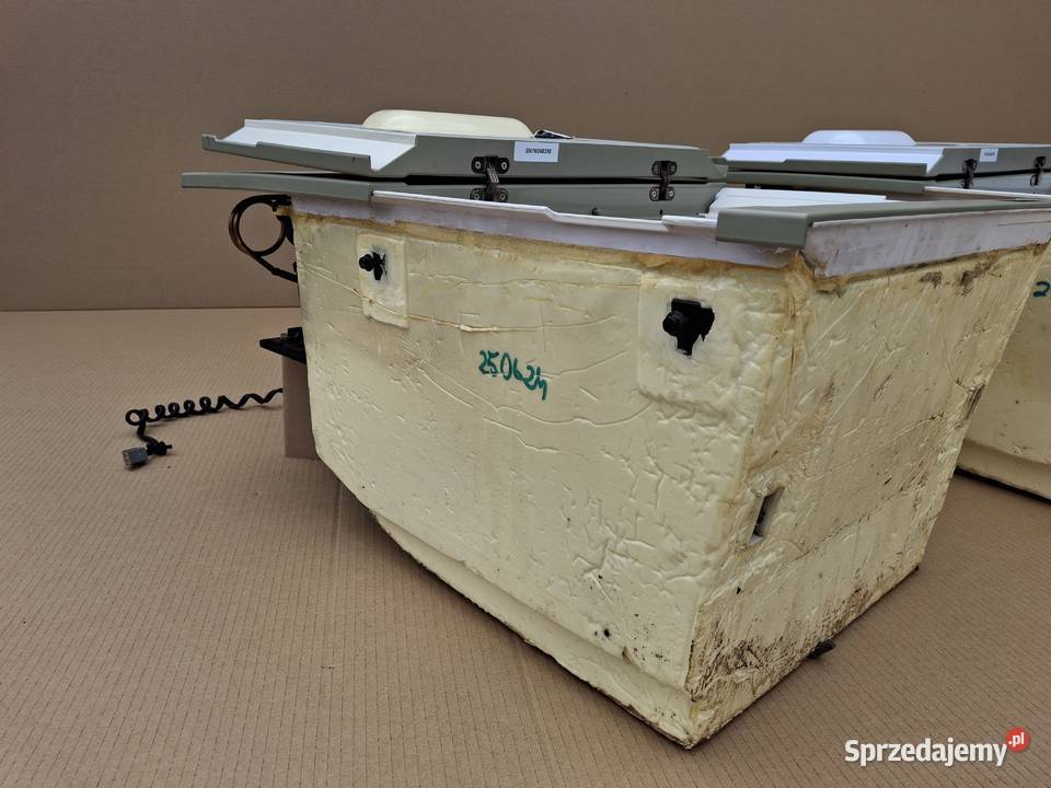 VOLVO FH4 LODÓWKA 34L 24V 42W 82174077 82212505 Wyposażenie wnętrza Bieleń