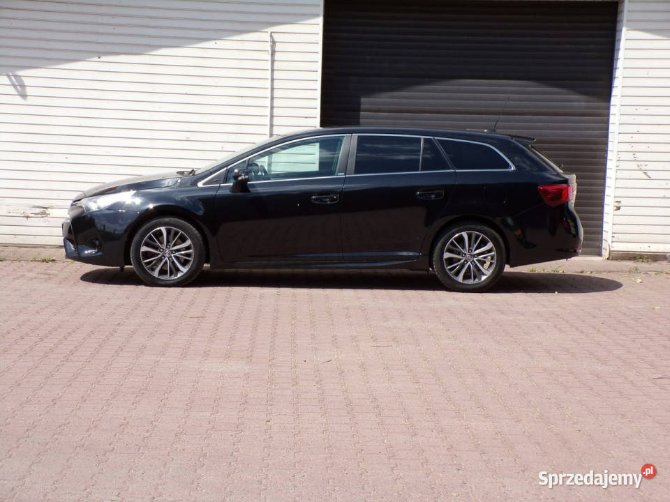 Toyota Avensis BI LED Edition S Navi 20 143 2017 Mikołów