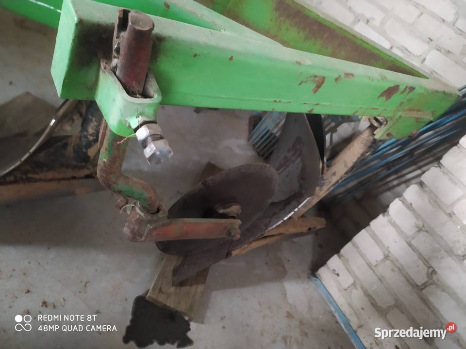 Pługi 4 skibowe firmy bomet kompletne z kołkiem lubelskie sprzedam