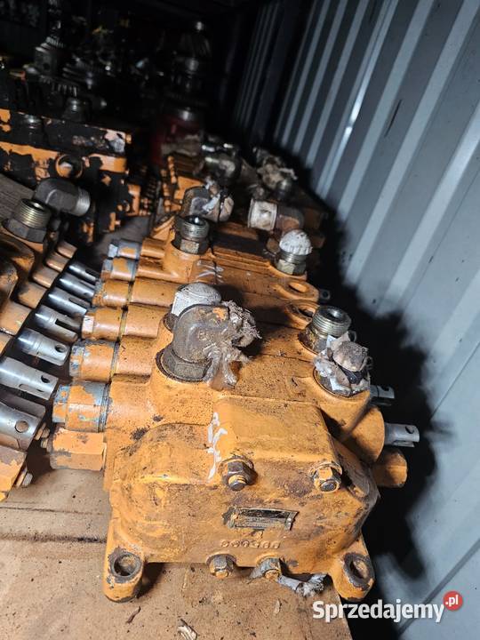 Rozdzielacz hydrauliczny koparki Case do modeli Układ hydrauliczny Gdynia